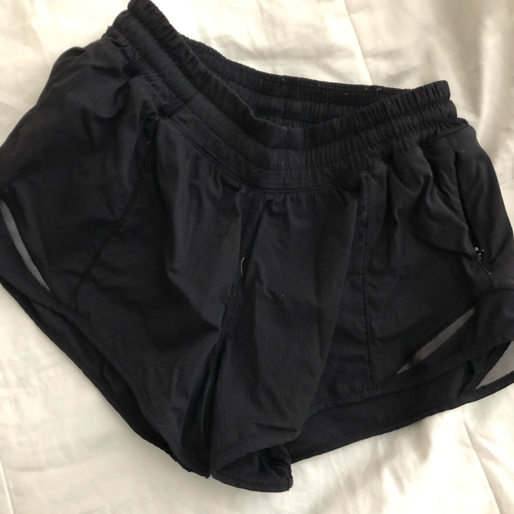 Lululemon mesh running shorts